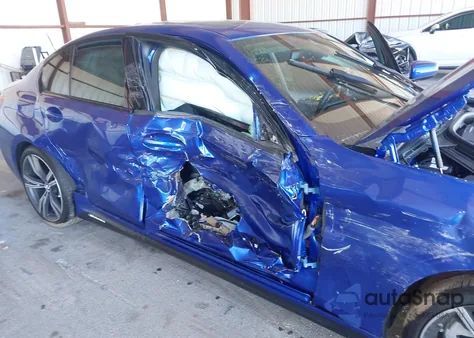 2021 BMW 330I z USA, uszkodzony, nr VIN 3MW5R1J04M8C12392